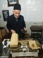 Rare Islam - When asked why paper bag under weight, he replied, I sell tea inside the bag